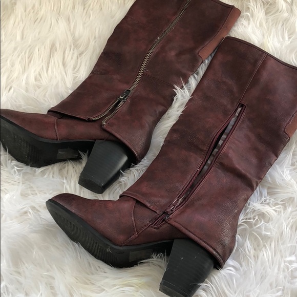 Burgundy Boots 👢 - Picture 3 of 7